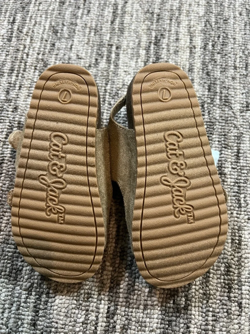 Cat & Jack Kids' Tan Suede Double Buckle Sandals Size 7